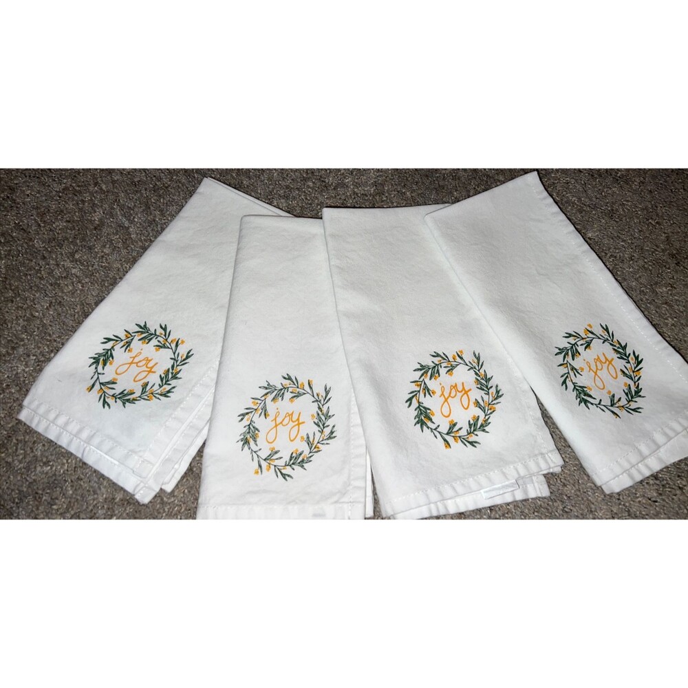 4 Christmas Cloth Napkins 17" X 17" White/off White Wreath Gold Joy Cotton Nice